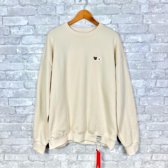 Graver of Anaheim Unisex Oversized Sweatshirt Size XL Cotton Cream Daisy Bear - Picture 5 of 11